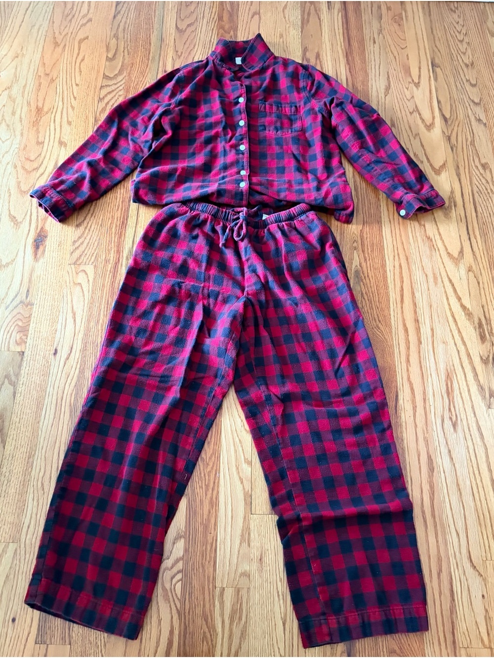 L.L. Bean Red and Black Buffalo Plaid Flannel Pajama Set - Small Petite